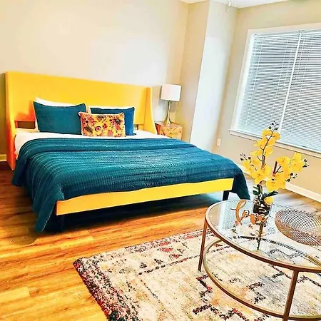 Cola Lakeview Oasis - King Suite